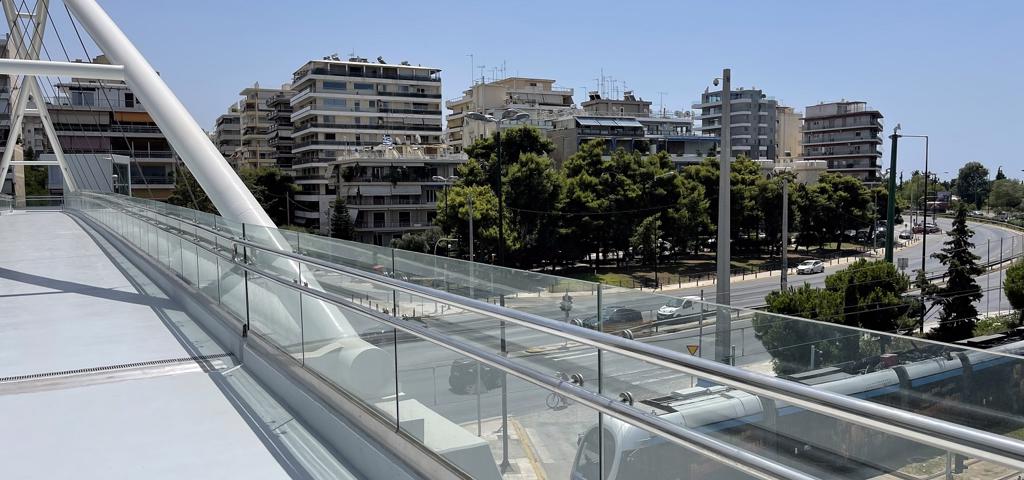 Έτοιμη προς παράδοση η πεζογέφυρα στο Π. Φάληρο Έτοιμη προς παράδοση η πεζογέφυρα στο Π. Φάληρο